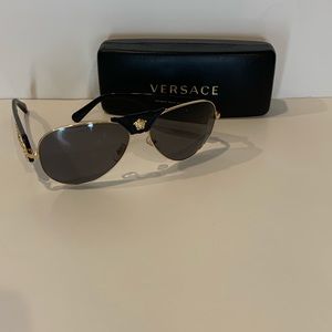 Versace Sunglasses, VE2150Q